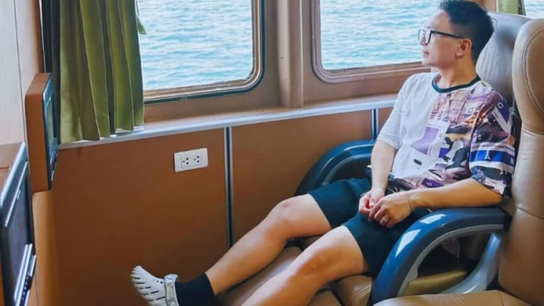 Ưu tiên ngồi giữa thân tàu